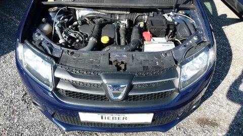 Car image 22