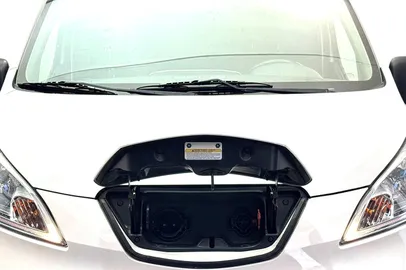 Car image 29