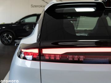 Car image 40