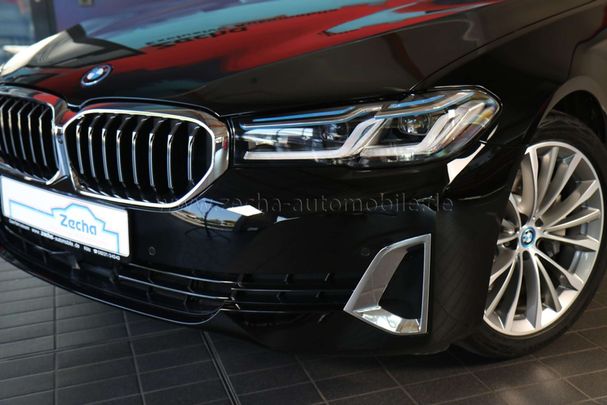 BMW 530 Touring 215 kW image number 2