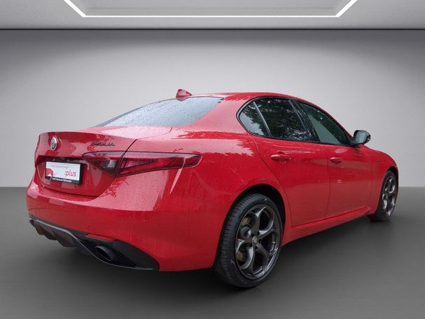 Alfa Romeo Giulia 2.0 Turbo 16V Veloce 206 kW image number 2