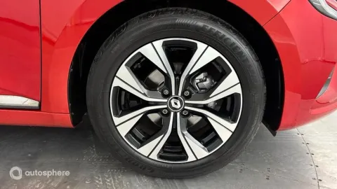 Car image 20