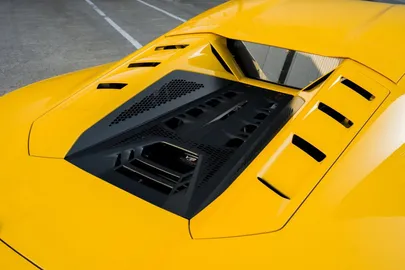 Car image 50