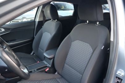 Car image 27