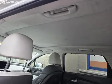 Car image 43