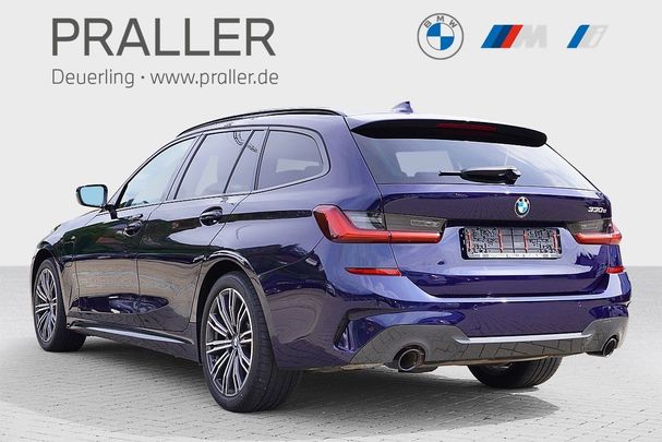 BMW 330 e Touring M Sport 215 kW image number 4