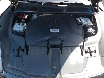 Car image 46