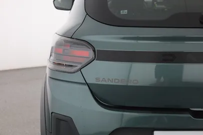 Car image 29