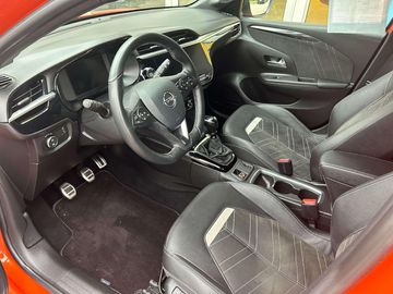 Car image 10