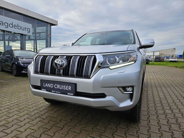 Toyota Land Cruiser 2.8 Executive 150 kW image number 2