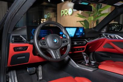 Car image 25