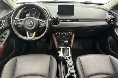 Car image 15