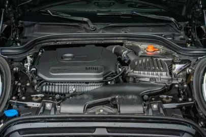 Car image 49