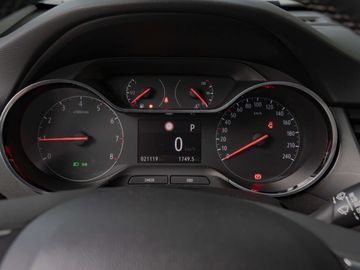 Car image 24