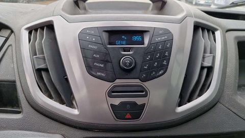 Car image 26