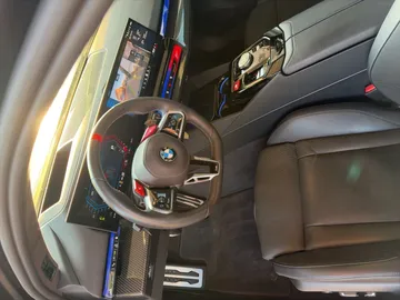 Car image 29
