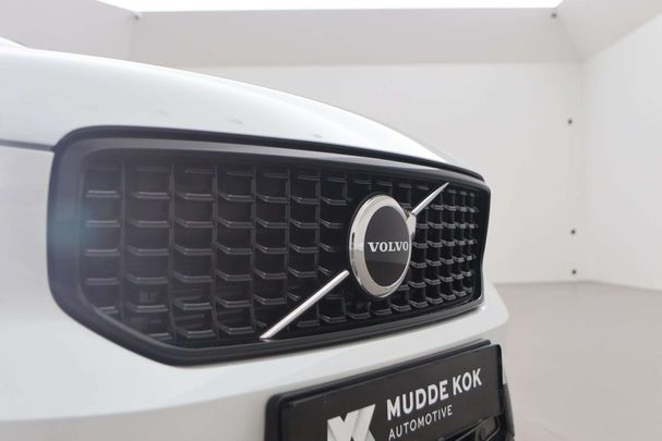 Volvo XC40 Recharge T4 Plus Dark 155 kW image number 49