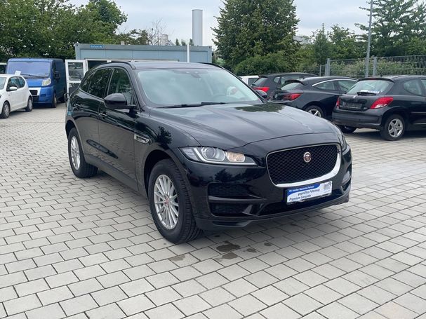 Jaguar F-Pace 20d AWD Pure 132 kW image number 2