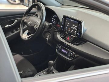 Car image 37