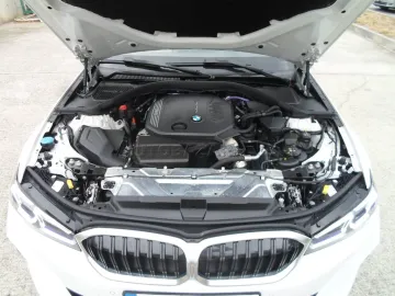 Car image 34