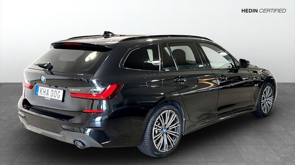 BMW 330 Touring xDrive 185 kW image number 2