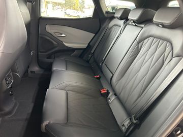 Car image 34