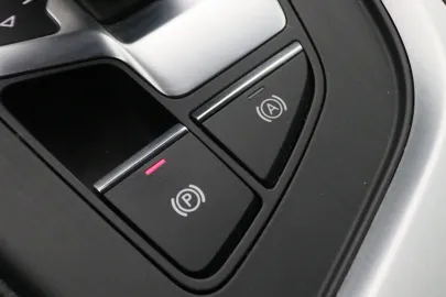 Car image 50