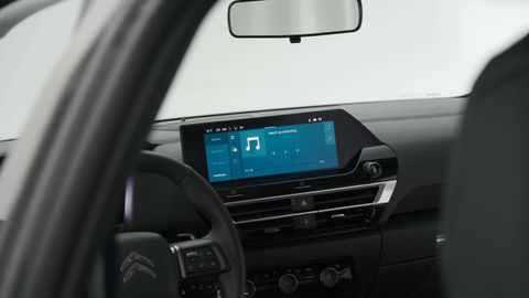 Car image 47