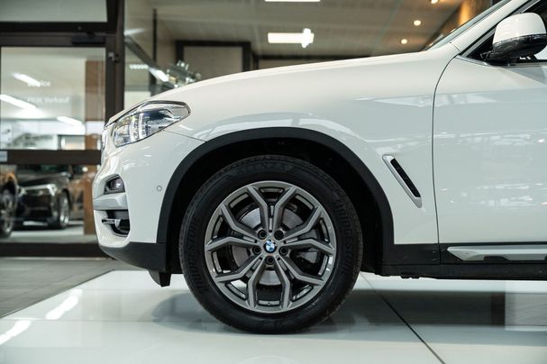 BMW X3 xDrive 140 kW image number 5