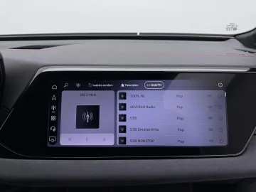 Car image 49