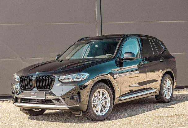 BMW X3 30e xDrive 215 kW image number 1