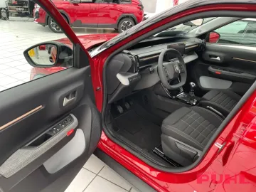 Car image 34