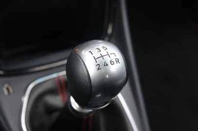 Car image 36