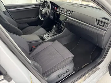 Car image 36