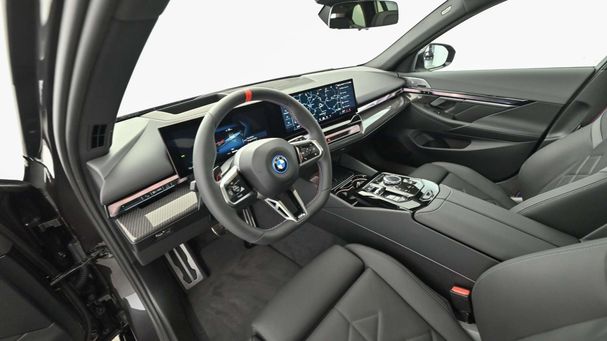 BMW i5 M60 xDrive Pro 442 kW image number 19