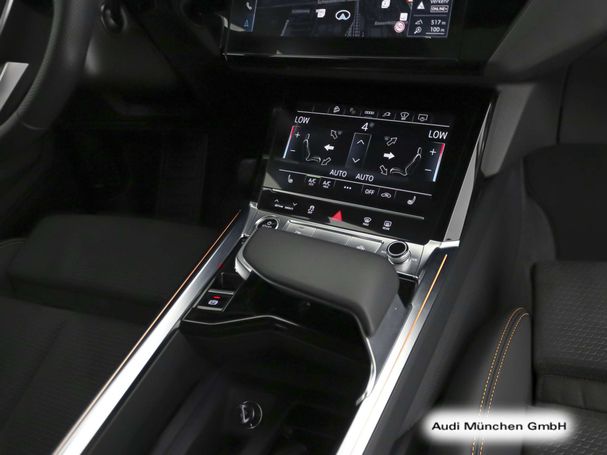 Audi e-tron 55 S-line 300 kW image number 13