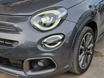 Car image 22