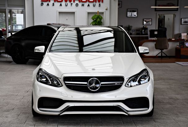 Mercedes-Benz E 63 AMG E 4Matic 410 kW image number 3