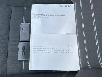 Car image 50