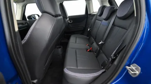 Car image 23