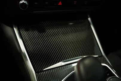 Car image 49