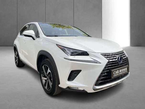 Lexus NX 300 h AWD 145 kW image number 2