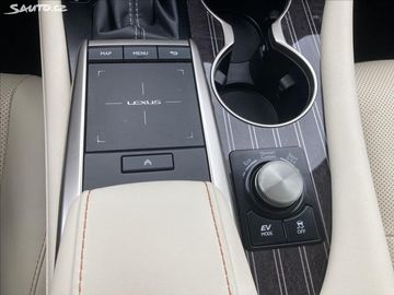 Car image 28