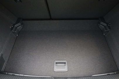 Car image 38