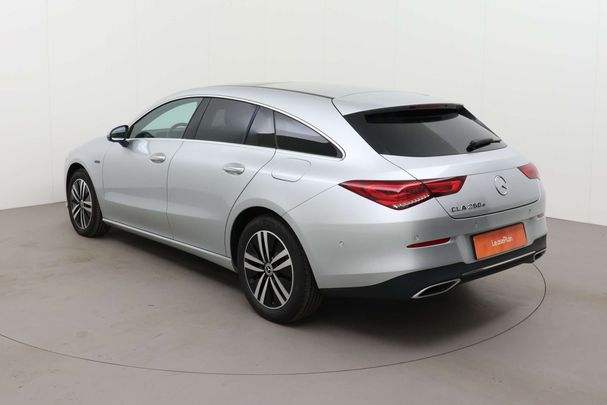 Mercedes-Benz CLA 250 Shooting Brake e PHEV 160 kW image number 3