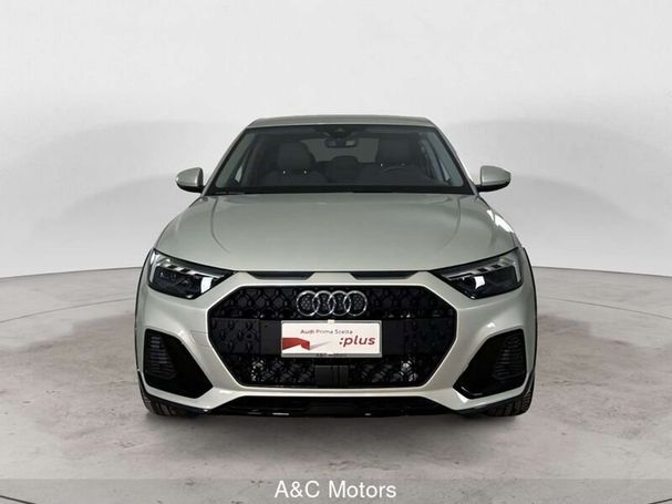 Audi A1 30 TFSI S tronic Allstreet 85 kW image number 2