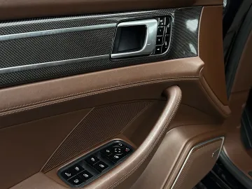 Car image 45