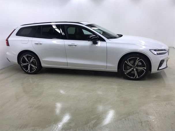 Volvo V60 B4 Plus 145 kW image number 1