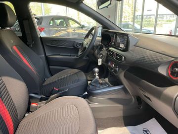 Car image 10