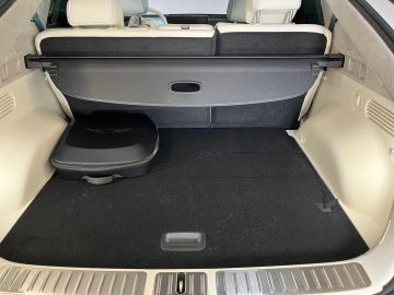 Car image 39